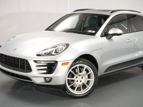 Used 2018 Porsche Macan S AWD/4WD image 3