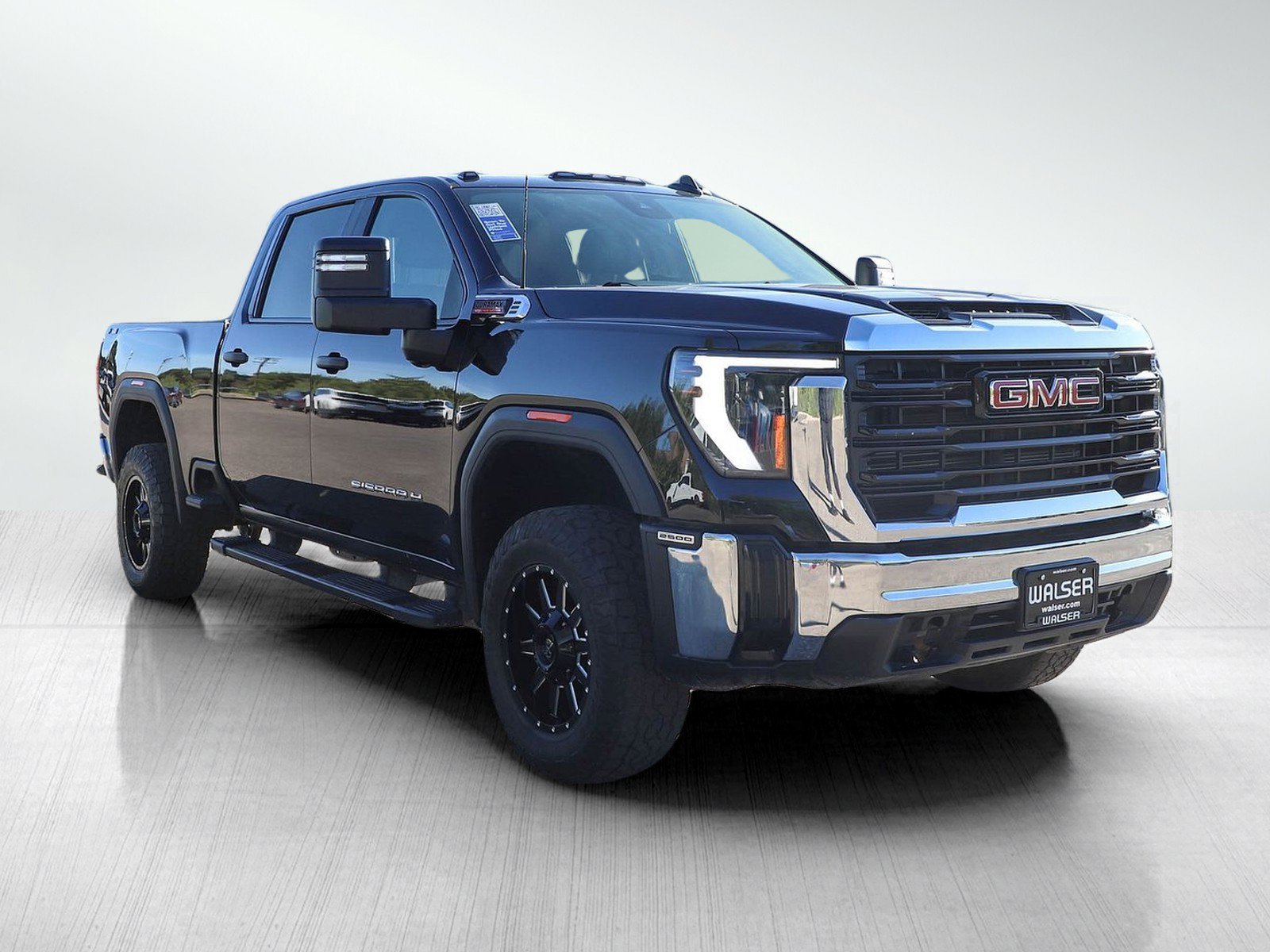 Used 2024 GMC Sierra 2500 Pro AWD/4WD image 7