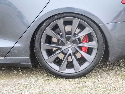 Used 2018 Tesla Model S P100D image 10