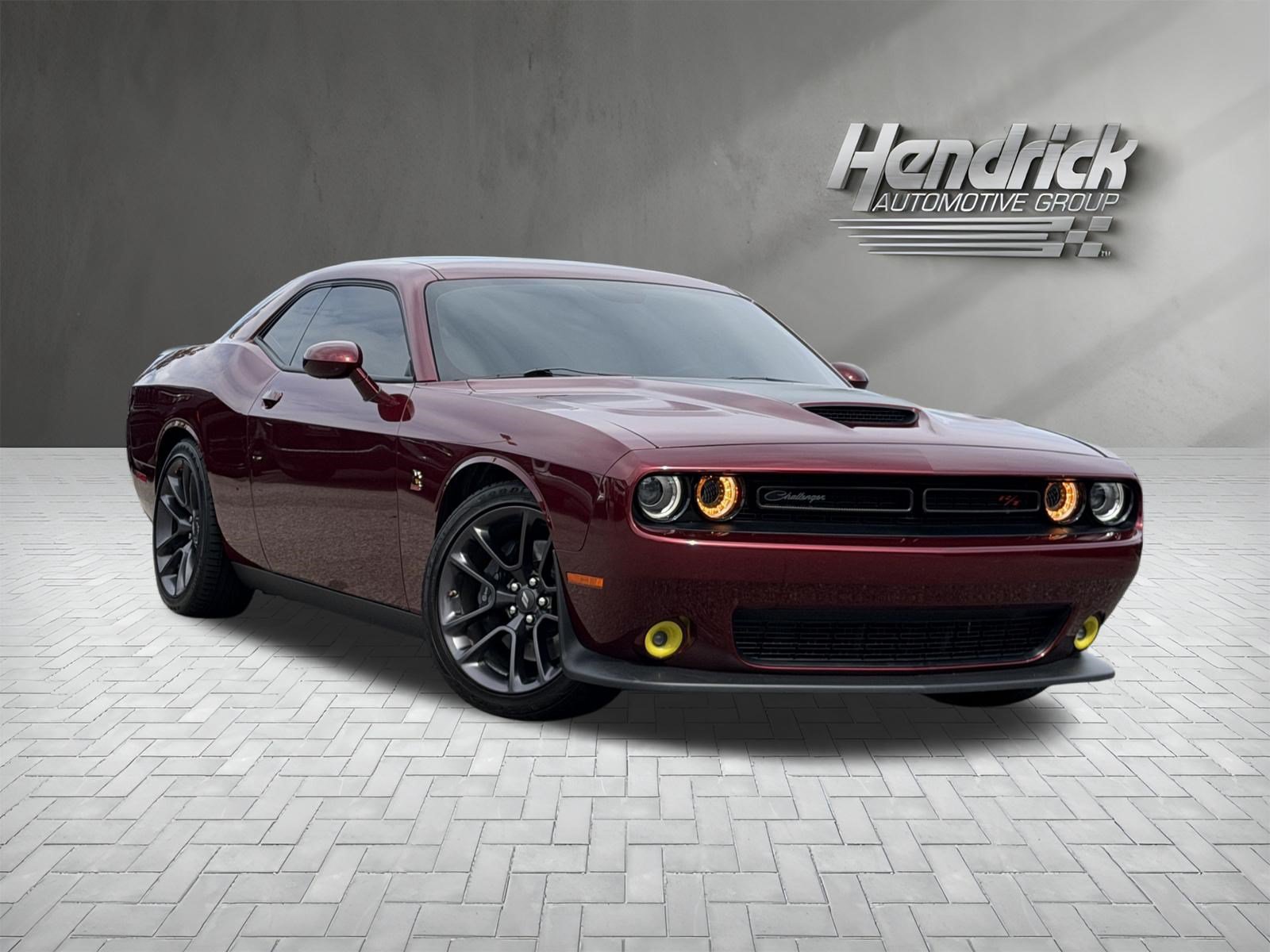 Used 2023 Dodge Challenger R/T Scat Pack RWD image 2