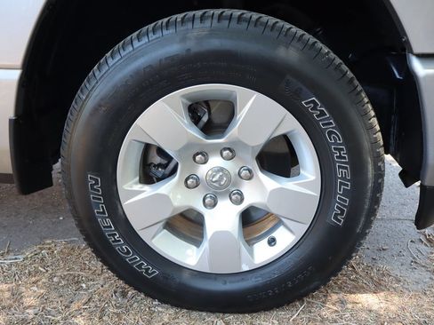 Used 2019 RAM 1500 Big Horn AWD/4WD image 43