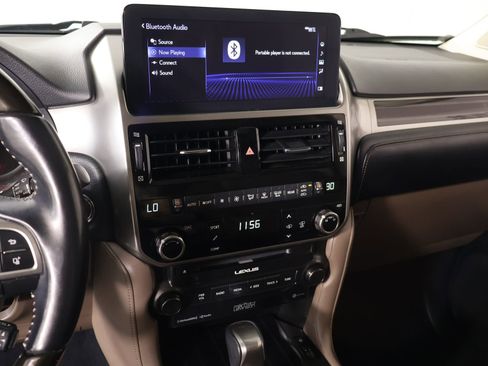 Used 2023 Lexus GX 460 Luxury w/ Accessory Package AWD/4WD image 5