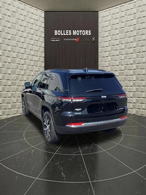 Certified 2025 Jeep Grand Cherokee Limited AWD/4WD image 7