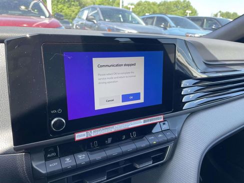 New 2026 Toyota Camry SE FWD image 38