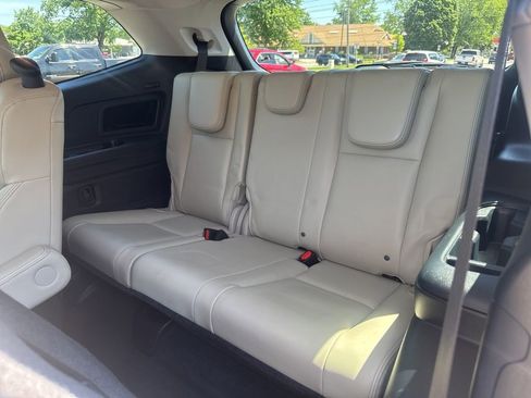 Used 2019 Subaru Ascent Limited w/ Popular Package #3 AWD/4WD image 17