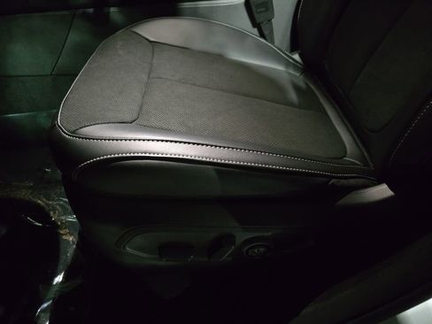 New 2026 Jeep Grand Cherokee Altitude image 27