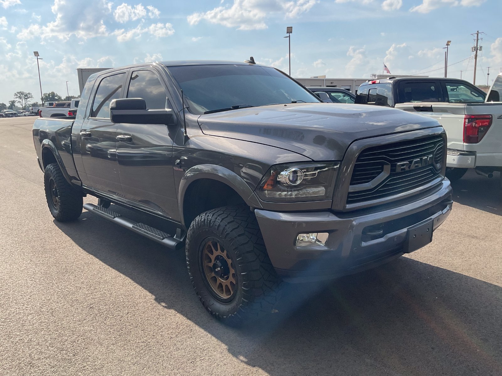 Used 2018 RAM 2500 Laramie w/ Sport Appearance Group AWD/4WD image 1