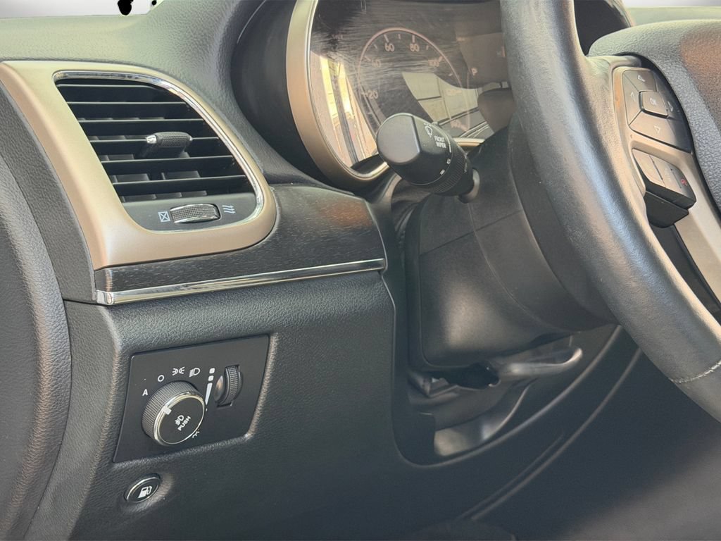 Used 2015 Jeep Grand Cherokee Limited RWD image 22