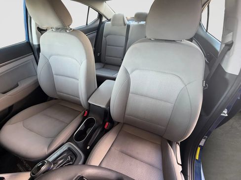 Used 2017 Hyundai Elantra SE FWD image 13