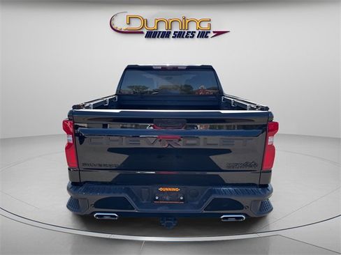 Used 2023 Chevrolet Silverado 1500 High Country w/ Technology Package image 3