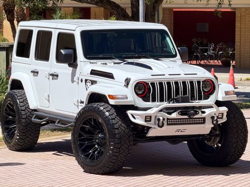 Used 2025 Jeep Wrangler Unlimited Sport AWD/4WD image 33
