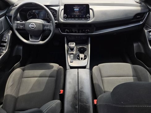 Used 2025 Nissan Rogue S FWD image 14