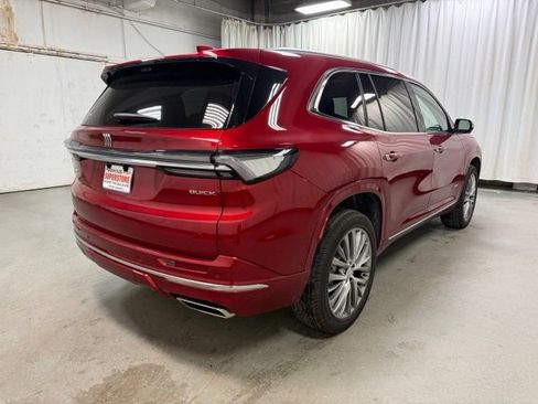 Used 2026 Buick Enclave Avenir w/ Super Cruise Package AWD/4WD image 5