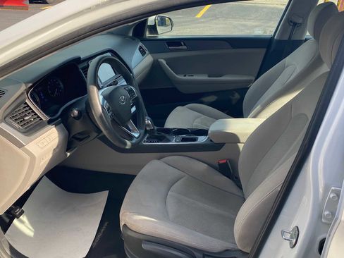 Used 2018 Hyundai Sonata SE FWD image 10