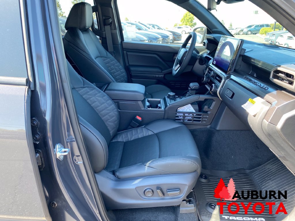 New 2026 Toyota Tacoma TRD Off-Road w/ TRD Off Road Premium Package AWD/4WD image 21