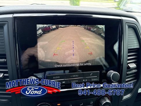 Used 2023 Nissan Titan SV AWD/4WD image 19