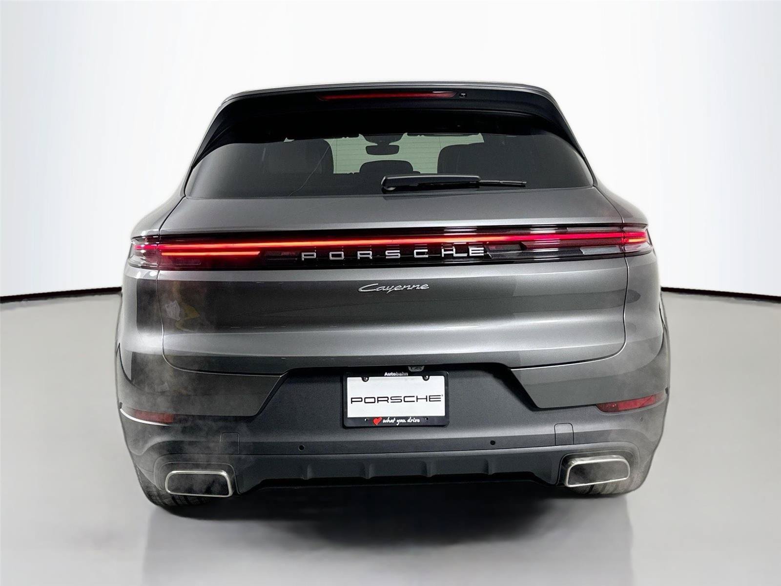 Certified 2026 Porsche Cayenne AWD/4WD image 6