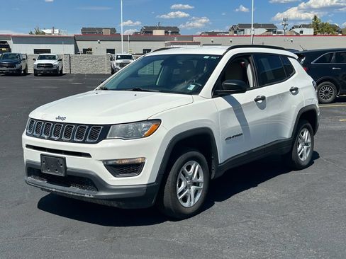 Used 2018 Jeep Compass Sport AWD/4WD image 8