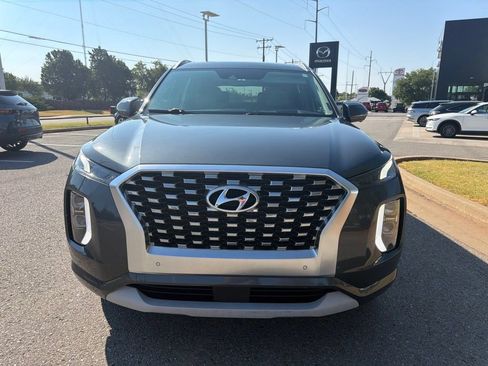 Used 2021 Hyundai Palisade Limited FWD image 2