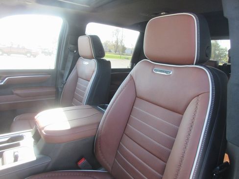 New 2026 GMC Sierra 2500 Denali Ultimate image 14