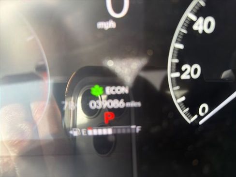 Used 2023 Honda HR-V Sport image 4