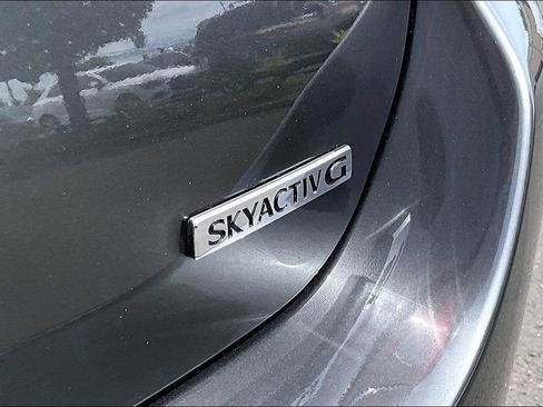 Used 2019 MAZDA MAZDA3 Sedan FWD image 11