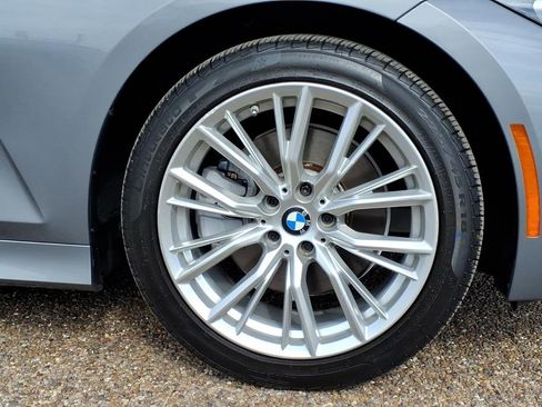 Used 2023 BMW 330i Sedan w/ Driving Assistance Package RWD image 10