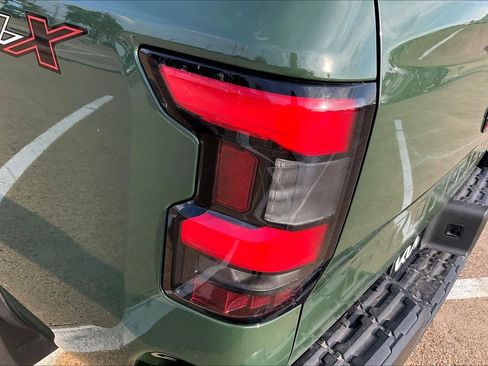 Used 2023 Nissan Frontier Pro-X image 31