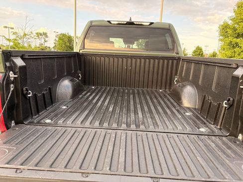 Used 2022 Toyota Tundra SR5 AWD/4WD image 29