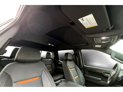 Used 2024 GMC Sierra 1500 AT4 w/ Technology Package image 19