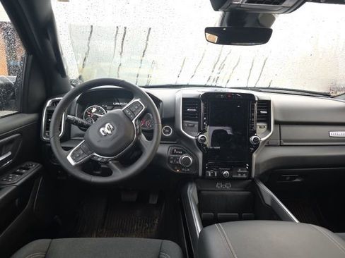 Used 2025 RAM 1500 Big Horn image 25