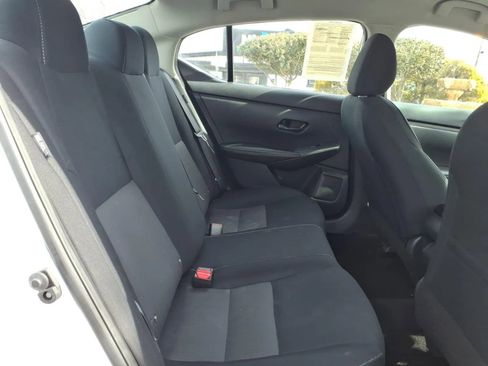 Used 2024 Nissan Sentra SV image 16