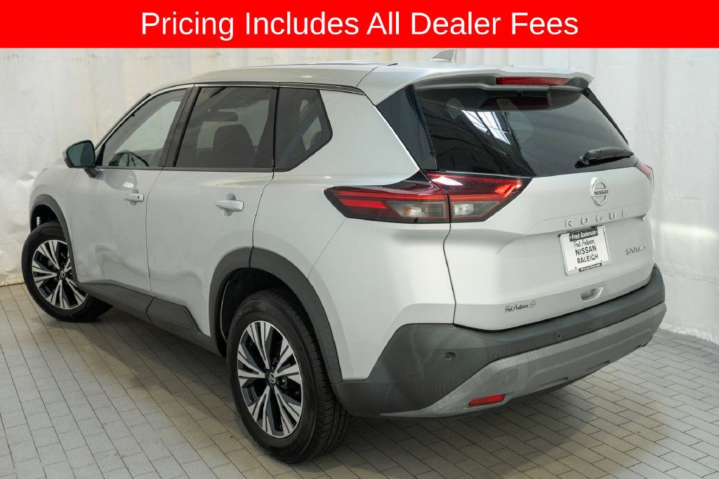 Used 2021 Nissan Rogue SV AWD/4WD image 3
