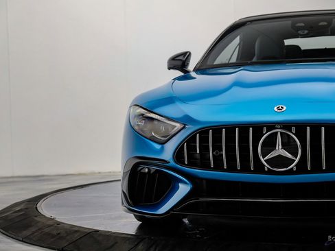 Used 2022 Mercedes-Benz SL 63 AMG 4MATIC image 39