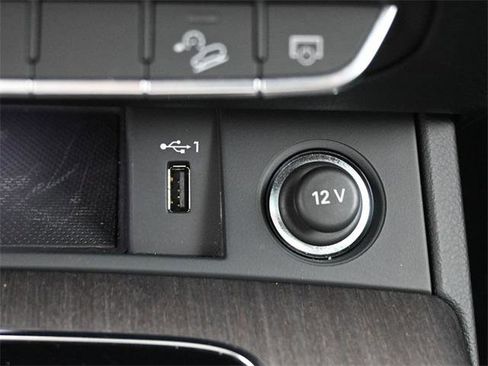 Used 2023 Audi Q5 2.0T Premium w/ Convenience Package image 25