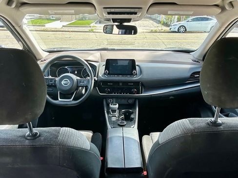 Used 2021 Nissan Rogue SV image 6