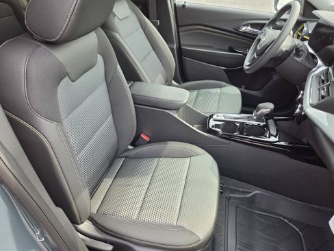 New 2026 Chevrolet Trax LT FWD image 10