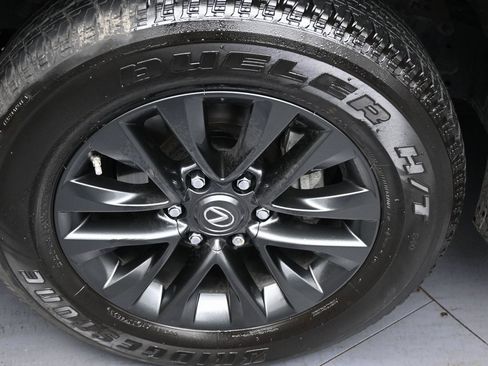 Used 2022 Lexus GX 460 Premium image 42