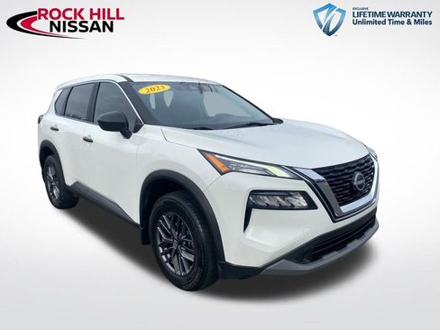 Used 2023 Nissan Rogue S image 1