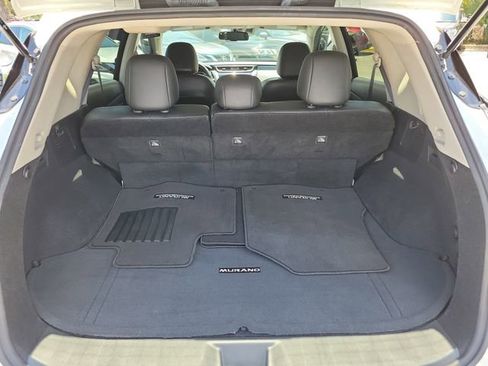 Certified 2022 Nissan Murano SV w/ SV Midnight Edition Package FWD image 9