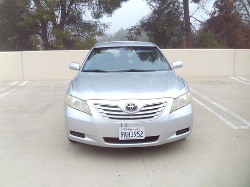 Used 2009 Toyota Camry LE image 5