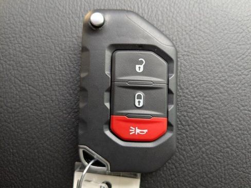 New 2026 Jeep Gladiator Mojave w/ Safety Group image 31