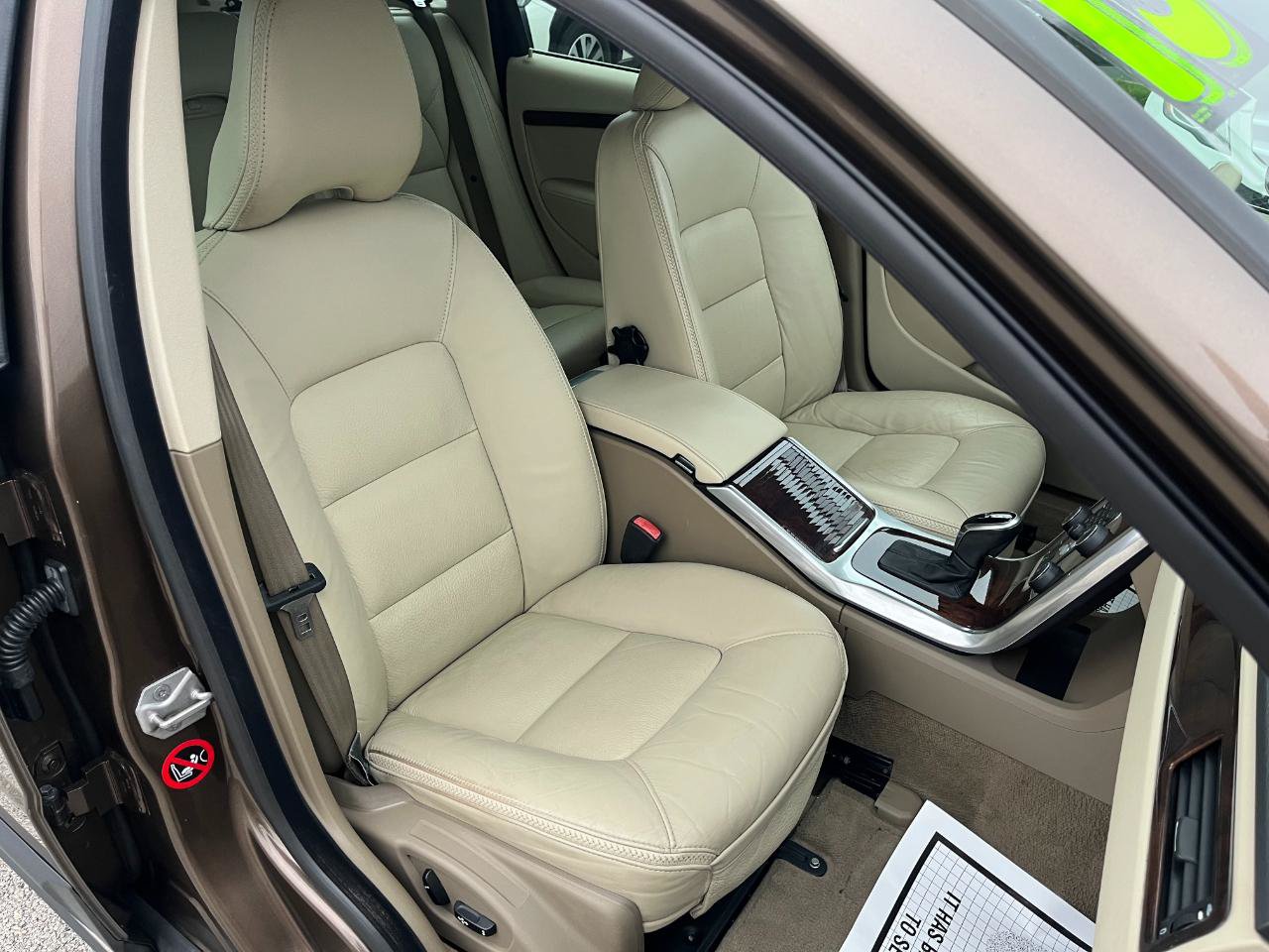 Used 2015 Volvo XC70 T6 Premier Plus AWD/4WD image 18