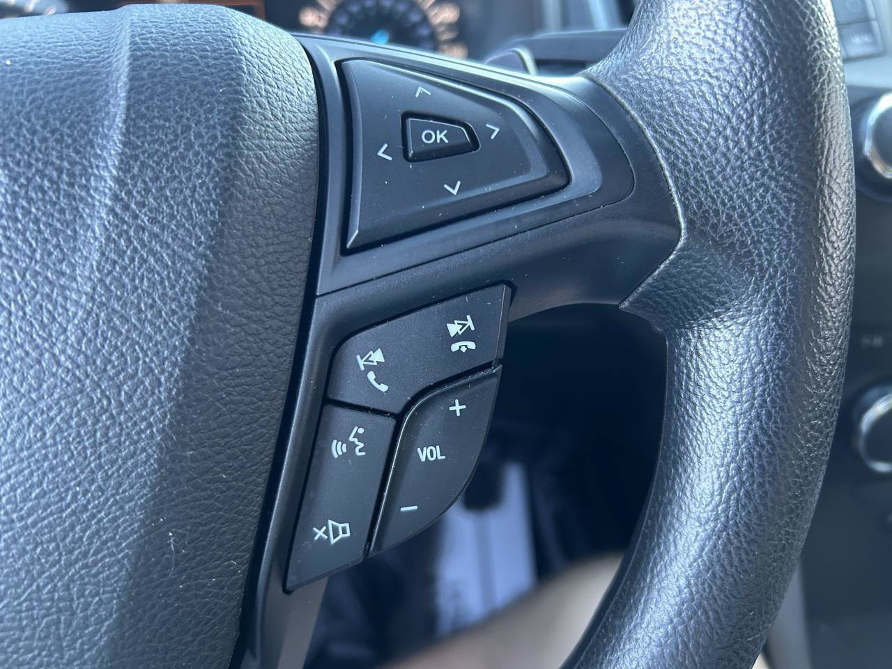 Used 2018 Ford Edge SE AWD/4WD image 19