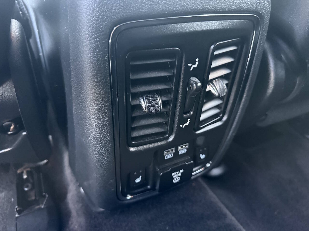 Used 2017 Jeep Grand Cherokee Limited AWD/4WD image 23