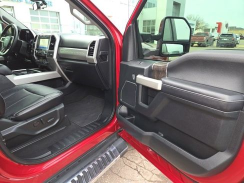 Used 2020 Ford F350 Lariat w/ Lariat Ultimate Package image 39