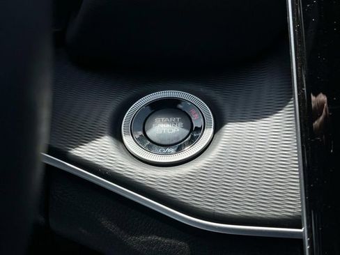 New 2026 Jeep Grand Cherokee Laredo AWD/4WD image 31