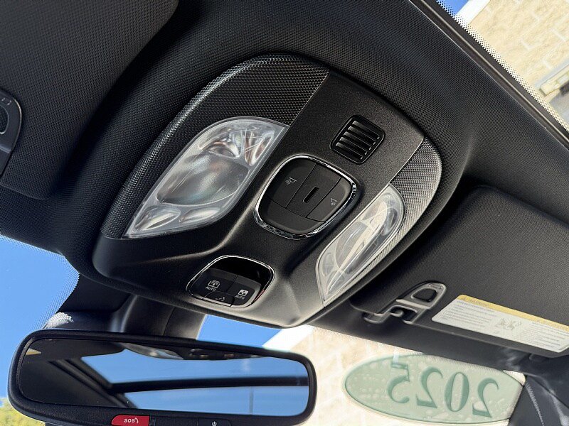 Used 2025 Jeep Compass Limited w/ Sun & Sound Group AWD/4WD image 19
