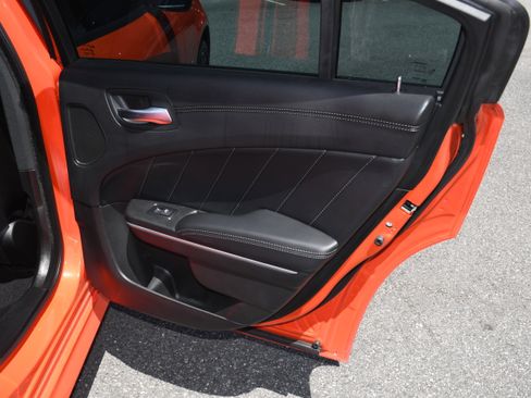 Used 2022 Dodge Charger R/T w/ Plus Group RWD image 21