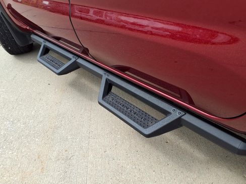 Used 2023 Nissan Frontier PRO-4X w/ Pro Convenience Package AWD/4WD image 2